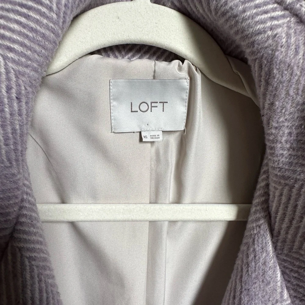 LOFT Women's Lilac and White Herringbone Trench Coat - Picture 4 of 4